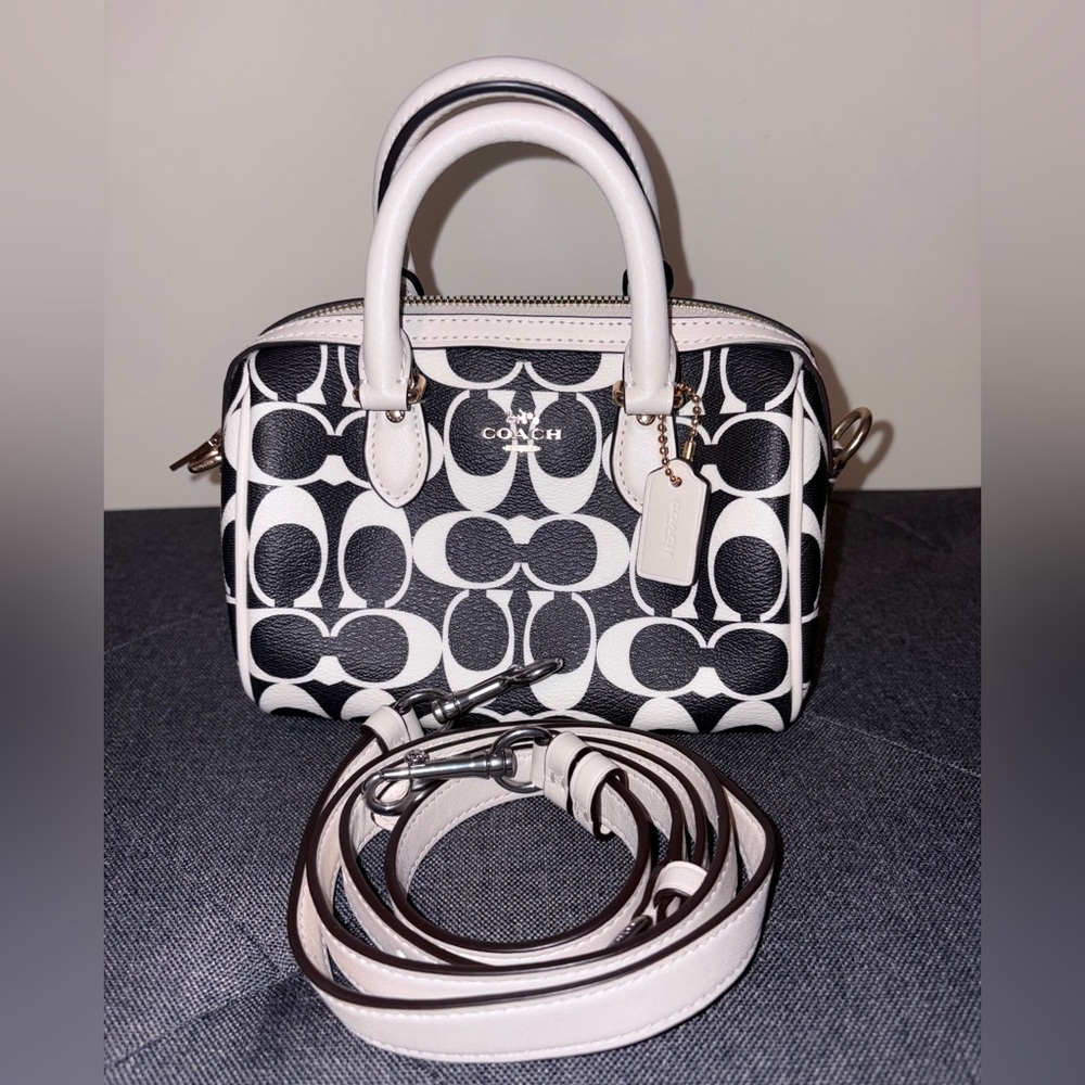 NWT Coach Mini Rowan Crossbody In Signature Canvas CO960 - Picture 4 of 8